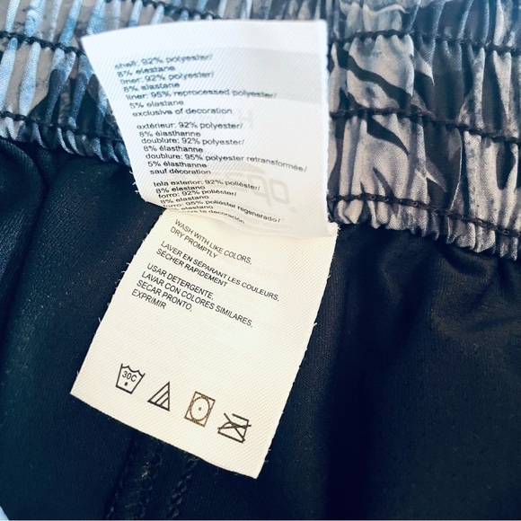 Speedo Swim Skort (Short/Skirt) - Size S - Excellent Condition - Picture 8 of 8